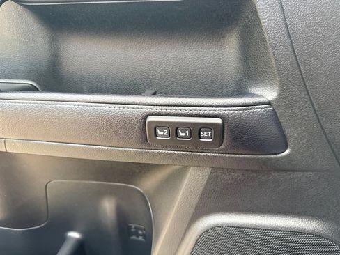 Used 2019 Toyota 4Runner Limited AWD/4WD image 25