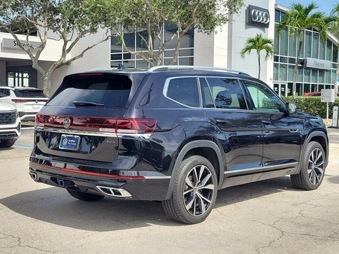 Certified 2024 Volkswagen Atlas SEL Premium R-Line AWD/4WD image 4