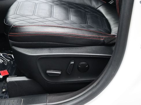 Used 2023 Ford Escape ST-Line Elite w/ Premium Technology Package AWD/4WD image 12