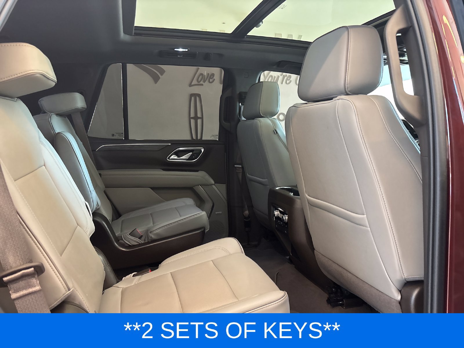 Used 2022 GMC Yukon SLT w/ SLT Premium Package AWD/4WD image 11