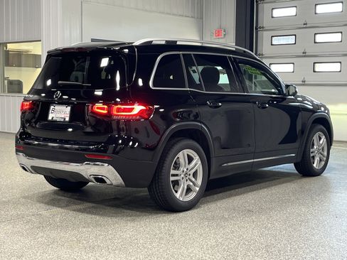 Used 2023 Mercedes-Benz GLB 250 image 5