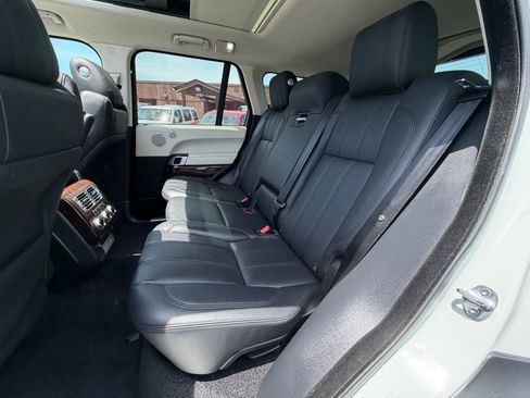 Used 2017 Land Rover Range Rover HSE AWD/4WD image 12