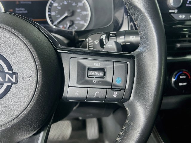 Used 2023 Nissan Pathfinder SV FWD image 18