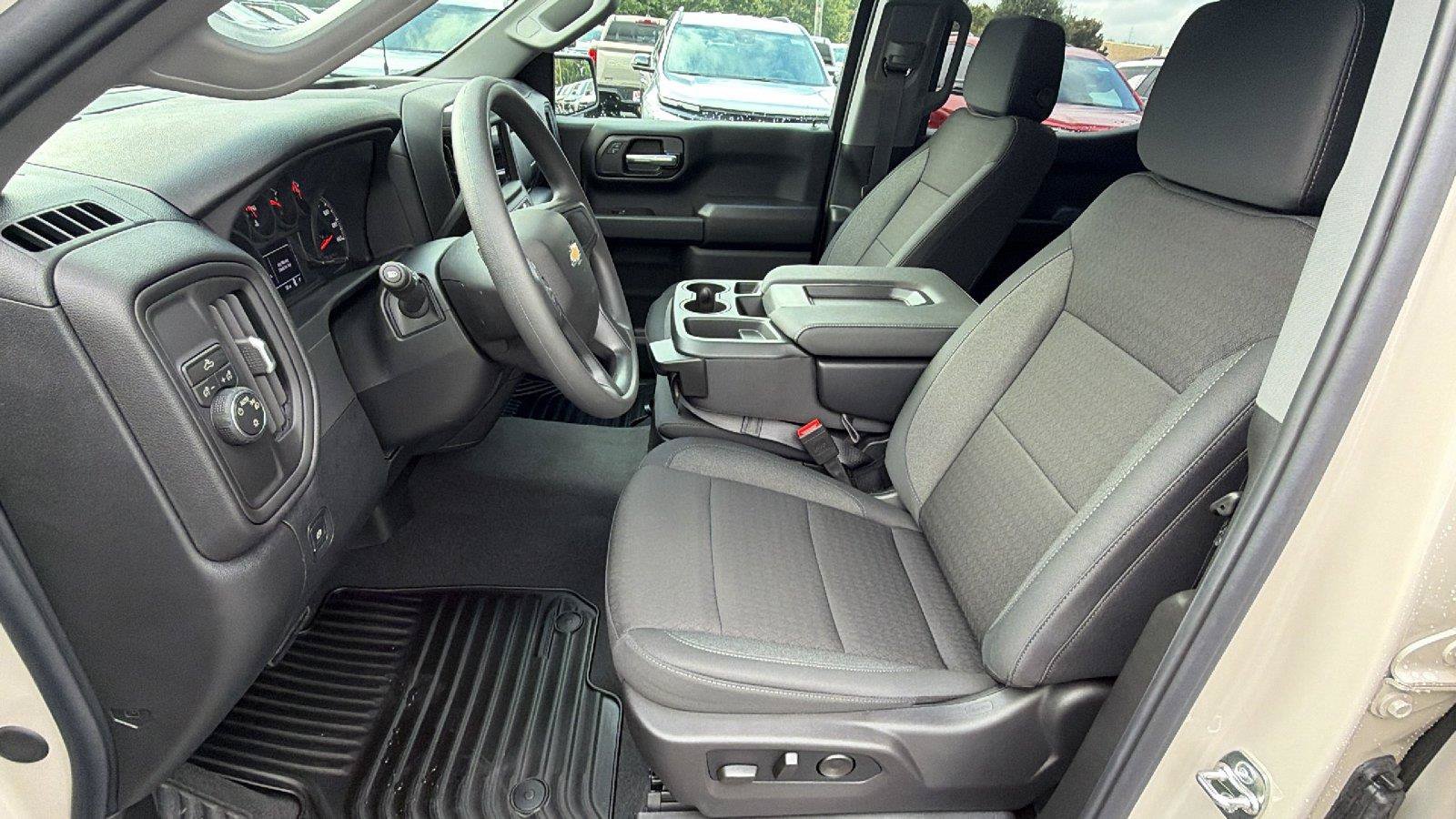 New 2026 Chevrolet Silverado 1500 Custom w/ Turbomax Blackout Package RWD image 4