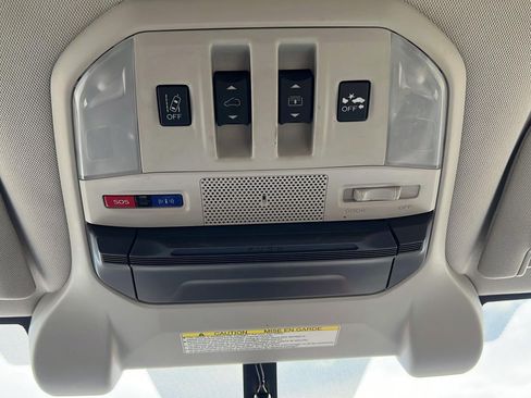 Used 2022 Subaru Ascent Limited w/ Technology Package image 21