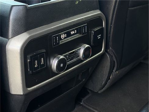 Used 2019 Ford Expedition Max XLT w/ Equipment Group 202A RWD image 23