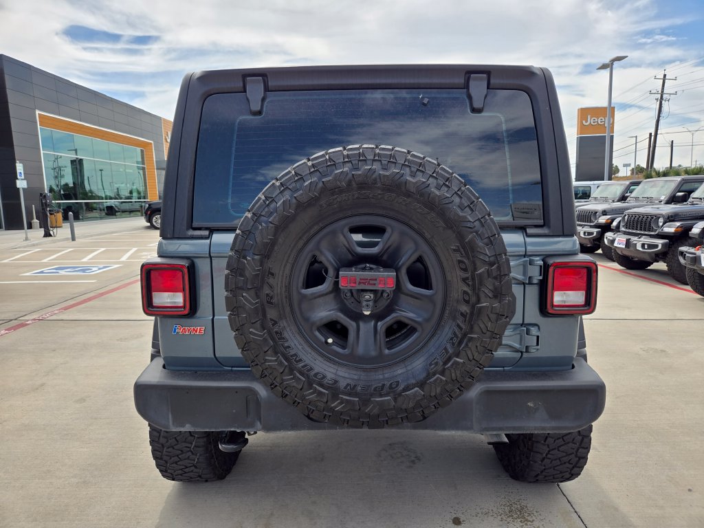 Used 2025 Jeep Wrangler Unlimited Sport AWD/4WD image 4