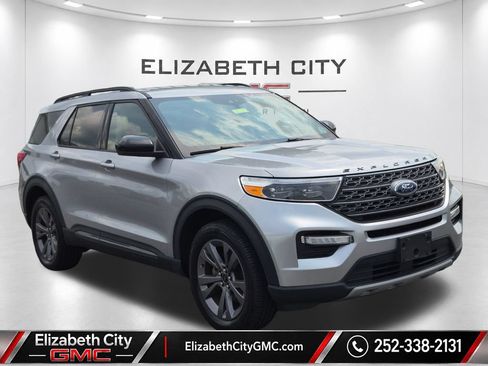 Used 2022 Ford Explorer XLT w/ Equipment Group 202A AWD/4WD image 4