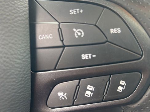 Used 2025 Dodge Durango R/T w/ Blacktop Package AWD/4WD image 19