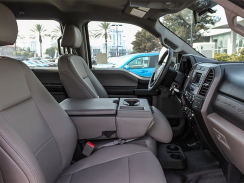 Used 2019 Ford F250 XL w/ Power Equipment Group image 21