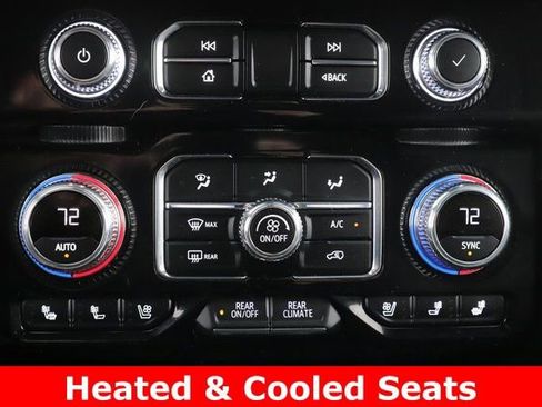 Used 2024 GMC Yukon XL Denali image 4