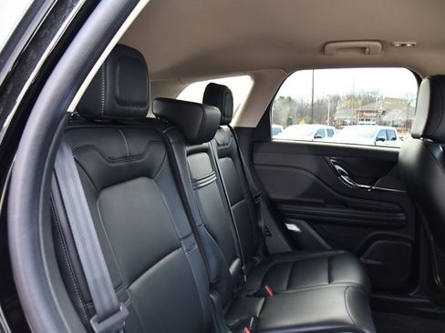 Used 2024 Lincoln Corsair Premiere image 17