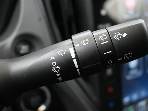 New 2025 Subaru Crosstrek 2.5i Limited w/ Crosstrek Mirror Package image 29