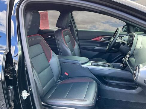 Used 2024 Chevrolet Equinox EV RS FWD image 29