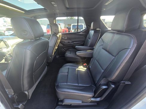Used 2023 Chevrolet Traverse RS AWD/4WD image 15