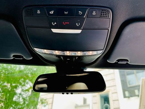 Used 2018 Mercedes-Benz C 300 Sedan image 19