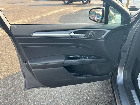 Used 2013 Ford Fusion Titanium w/ Titanium Driver Assist Pkg image 14