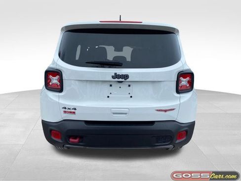 Certified 2021 Jeep Renegade Trailhawk image 4