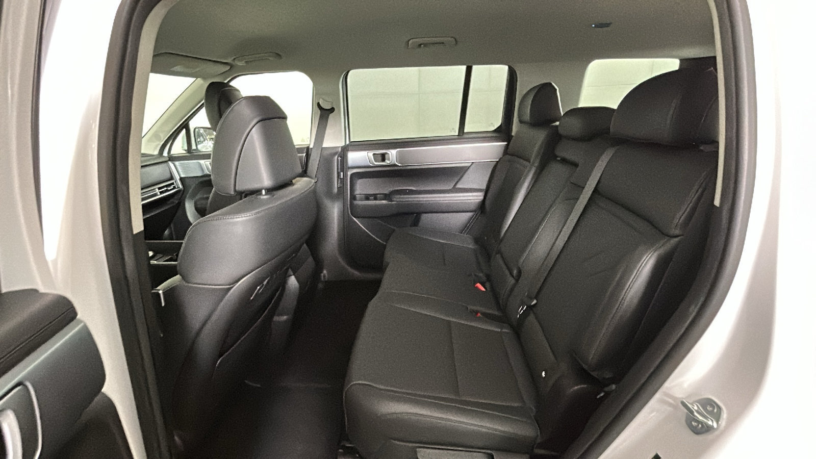 Used 2024 Hyundai Santa Fe SEL AWD/4WD image 31