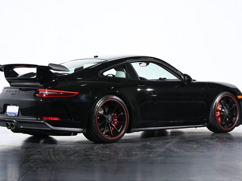 Used 2018 Porsche 911 GT3 RWD image 3