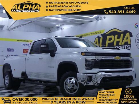 Used 2025 Chevrolet Silverado 3500 LT image 1