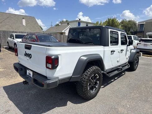 Used 2024 Jeep Gladiator Sport image 6