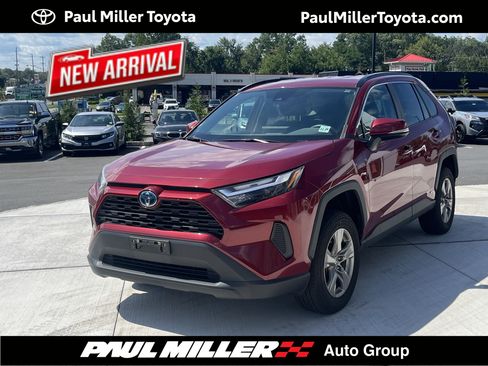 Used 2024 Toyota RAV4 LE AWD/4WD image 1