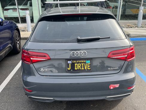 Used 2017 Audi A3 e-tron Premium image 5