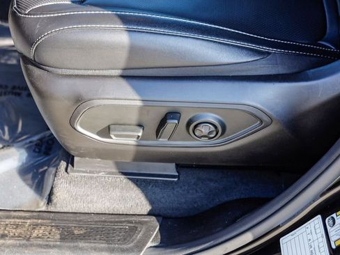 Certified 2024 Jeep Grand Cherokee L Limited w/ Luxury Tech Group II image 27