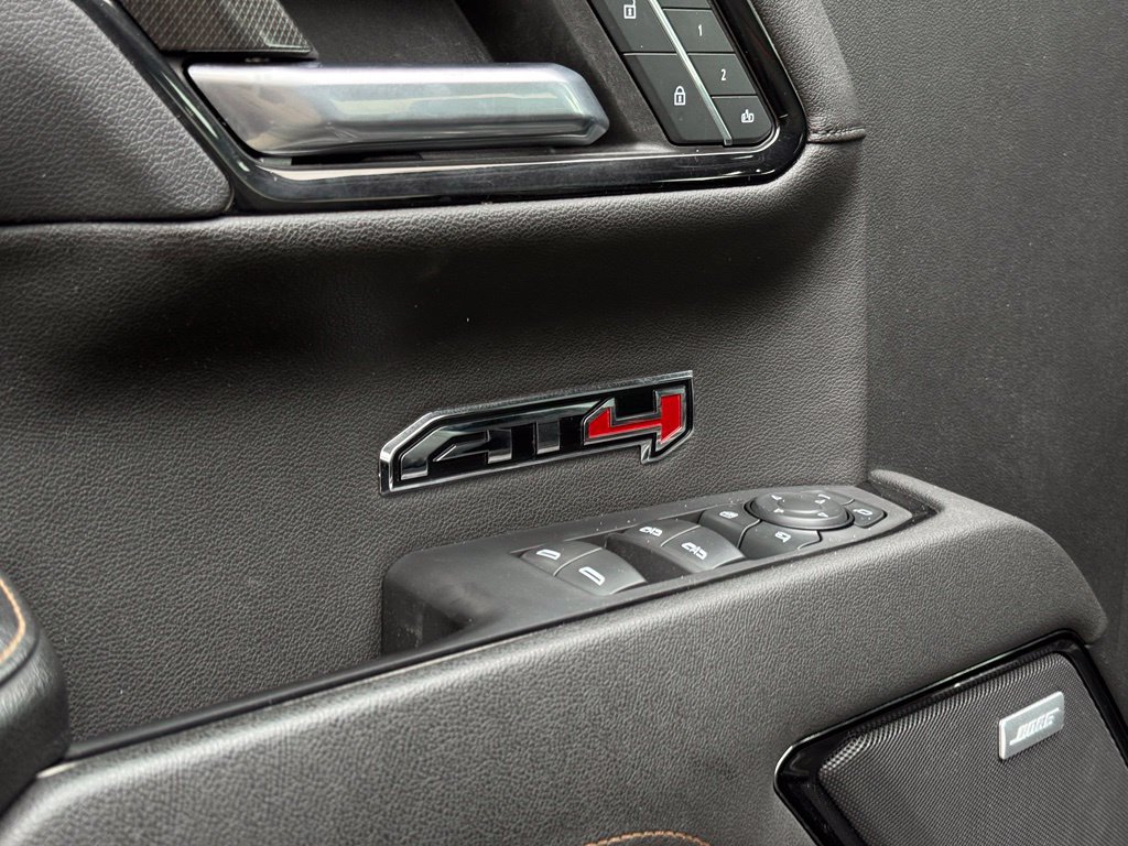 Used 2023 GMC Sierra 1500 AT4 w/ AT4 Premium Package AWD/4WD image 10