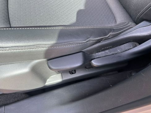 Used 2025 Buick Encore GX Preferred image 23