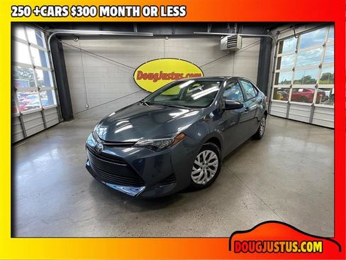 Used 2019 Toyota Corolla LE FWD image 1