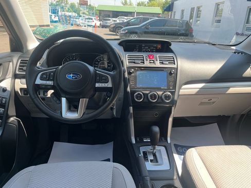 Used 2017 Subaru Forester 2.5i Premium AWD/4WD image 6
