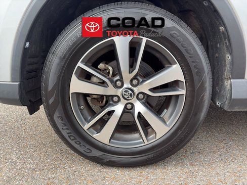 Used 2016 Toyota RAV4 XLE AWD/4WD image 8