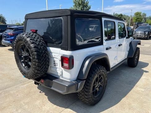 Used 2024 Jeep Wrangler Unlimited AWD/4WD image 6