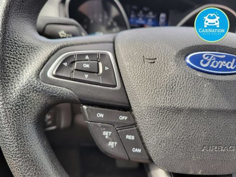 Used 2016 Ford Focus SE FWD image 18
