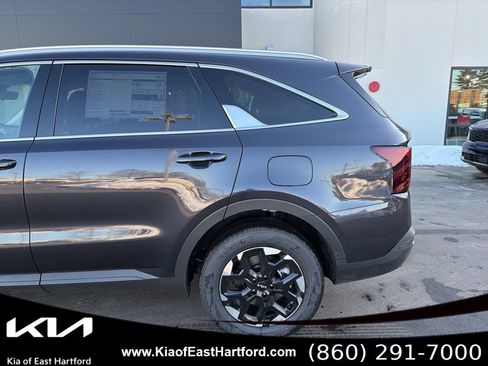 New 2026 Kia Sorento S AWD/4WD image 9