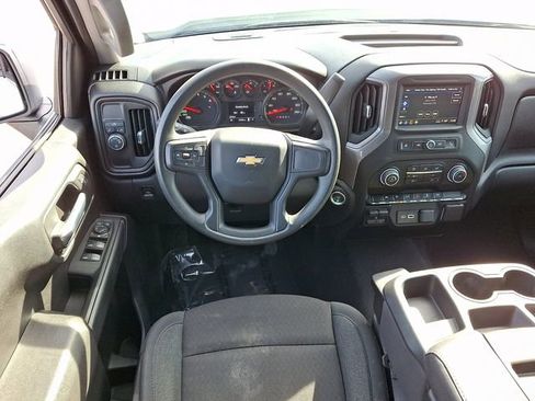 Used 2023 Chevrolet Silverado 1500 Custom image 14