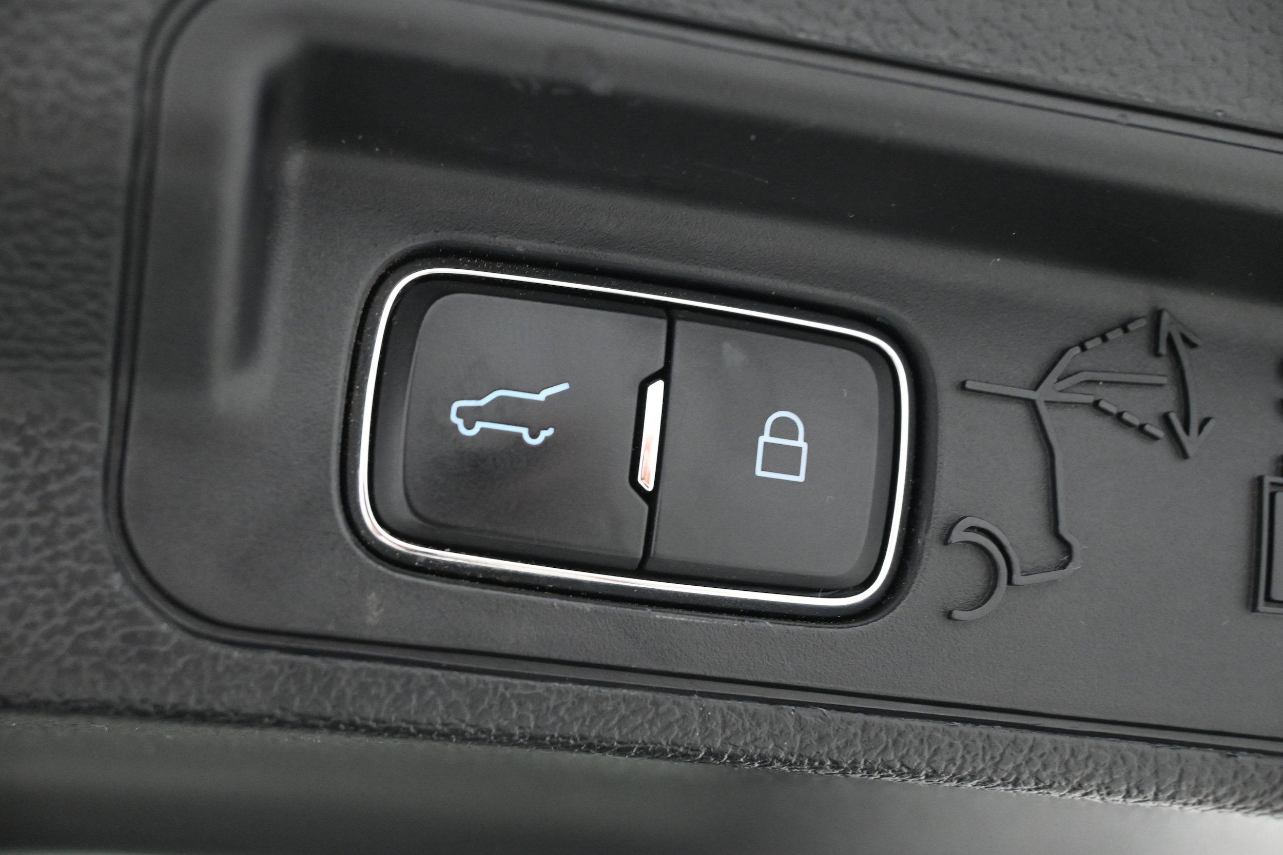 Used 2020 Ford Explorer ST w/ Premium Technology Package AWD/4WD image 40