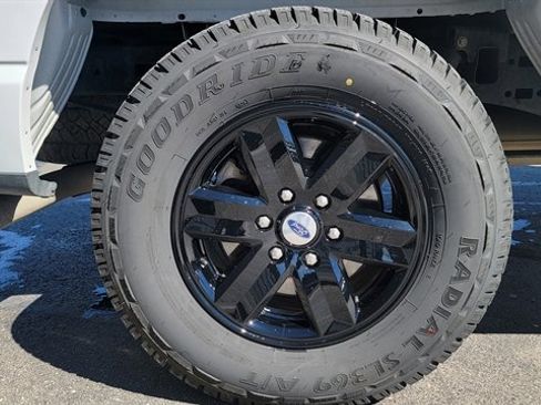 Used 2023 Ford F150 XLT w/ Trailer Tow Package image 15