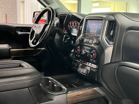 Used 2019 Chevrolet Silverado 1500 LT Trail Boss image 8