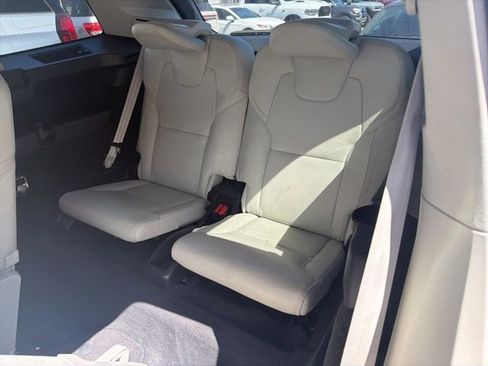Used 2023 Volvo XC90 B6 Ultimate w/ Protection Package Premier AWD/4WD image 17