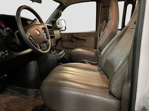 Used 2024 Chevrolet Express 2500 w/ Driver Convenience Package RWD image 19