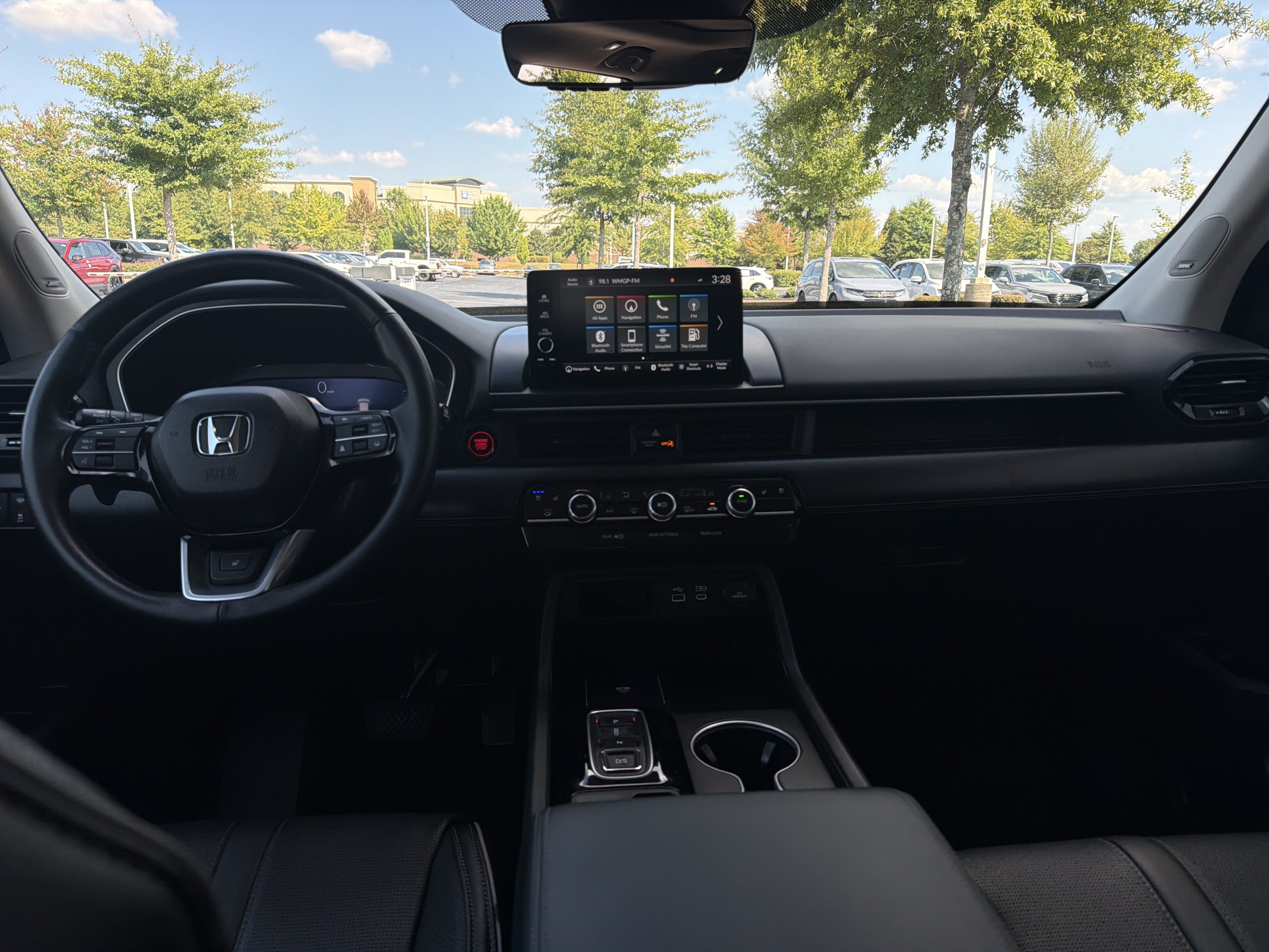 Used 2024 Honda Pilot Elite image 29