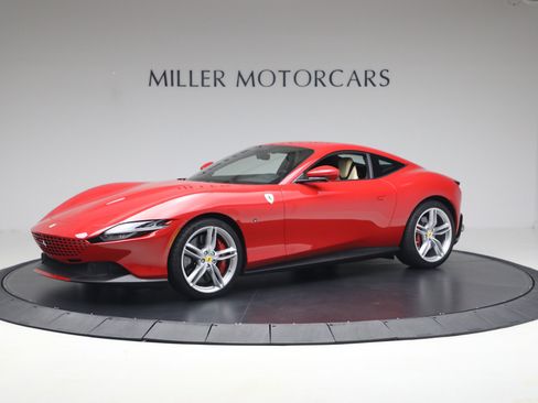 Certified 2022 Ferrari Roma RWD image 3