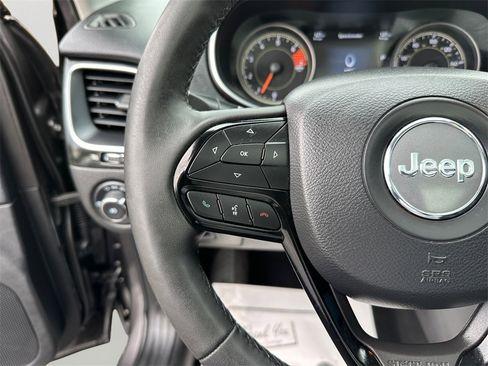 Used 2023 Jeep Cherokee Altitude Lux w/ Lux Elite Package image 21