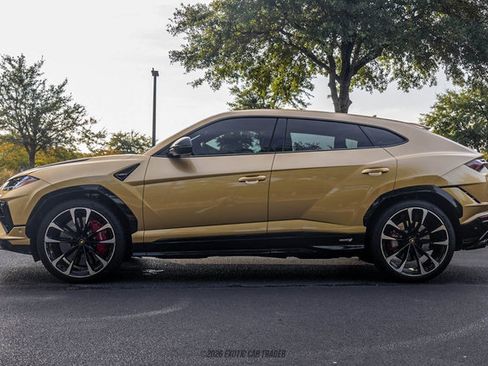 Used 2024 Lamborghini Urus S AWD/4WD image 3