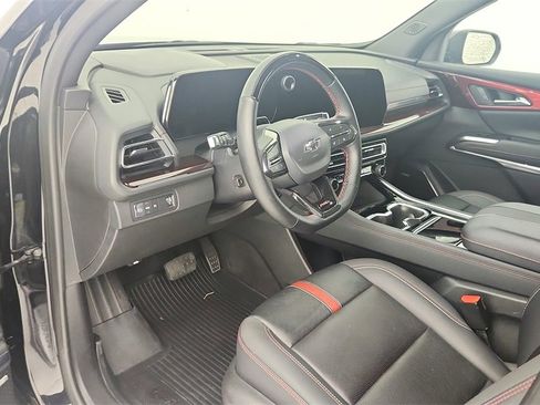 Used 2025 Chevrolet Traverse RS w/ LPO, Floor Liner Package image 14