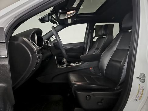 Used 2019 Jeep Grand Cherokee Limited AWD/4WD image 13