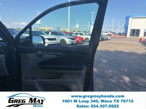 Used 2021 Honda Pilot EX image 30